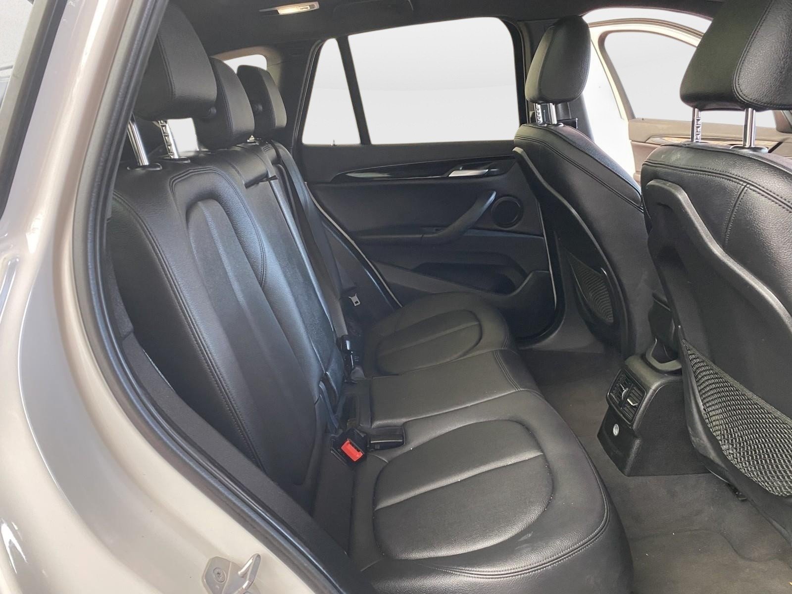Used 2018 BMW X1 xDrive28i w/ Convenience Package AWD/4WD image 12