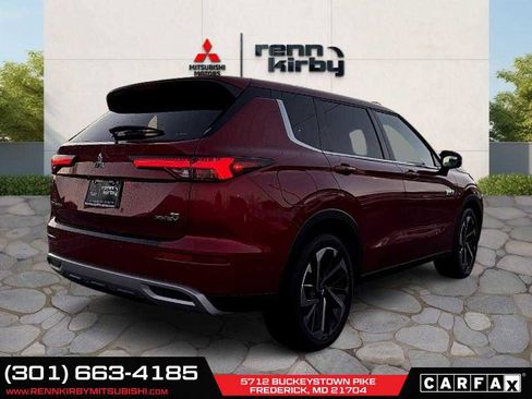 Used 2023 Mitsubishi Outlander SE image 5