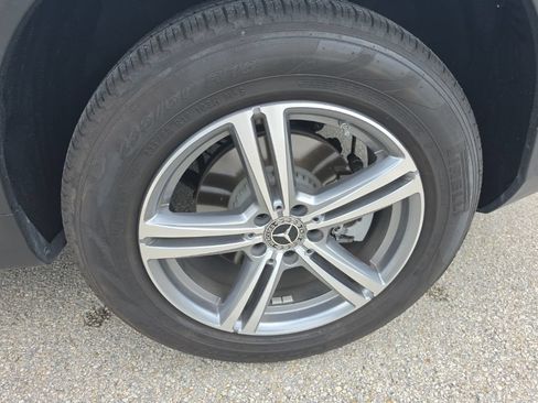 Used 2022 Mercedes-Benz GLC 300 image 6