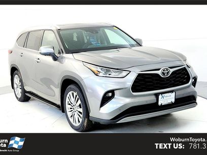 New 2026 Toyota Highlander Platinum
