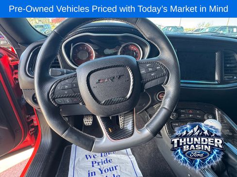 Used 2016 Dodge Challenger SRT w/ Technology Group image 17