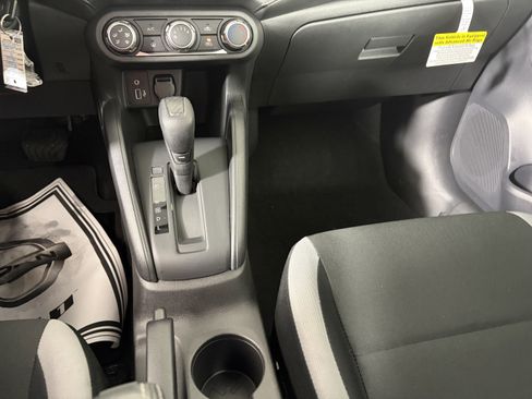 Used 2025 Nissan Versa S w/ Electronics Package FWD image 30