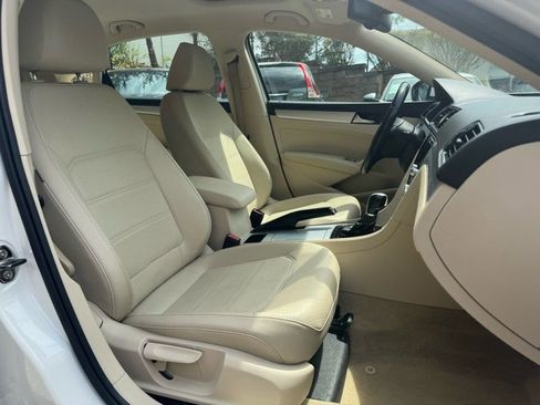 Used 2012 Volkswagen Passat 2.5 SE FWD image 20