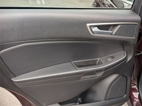 Used 2024 Ford Edge SEL image 25