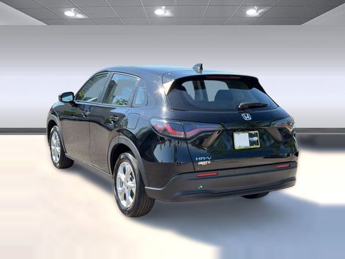 Used 2025 Honda HR-V LX image 3