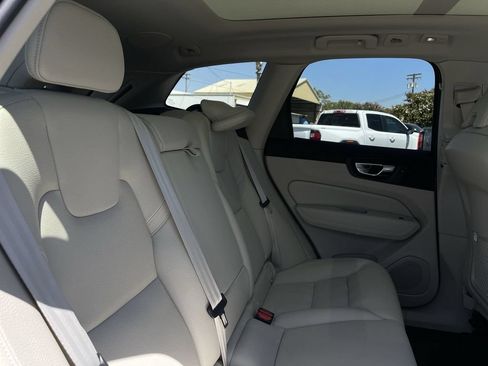 Used 2023 Volvo XC60 B5 Plus w/ Climate Package AWD/4WD image 26