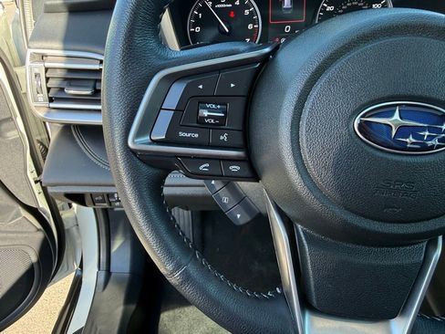 Used 2021 Subaru Outback Limited image 14