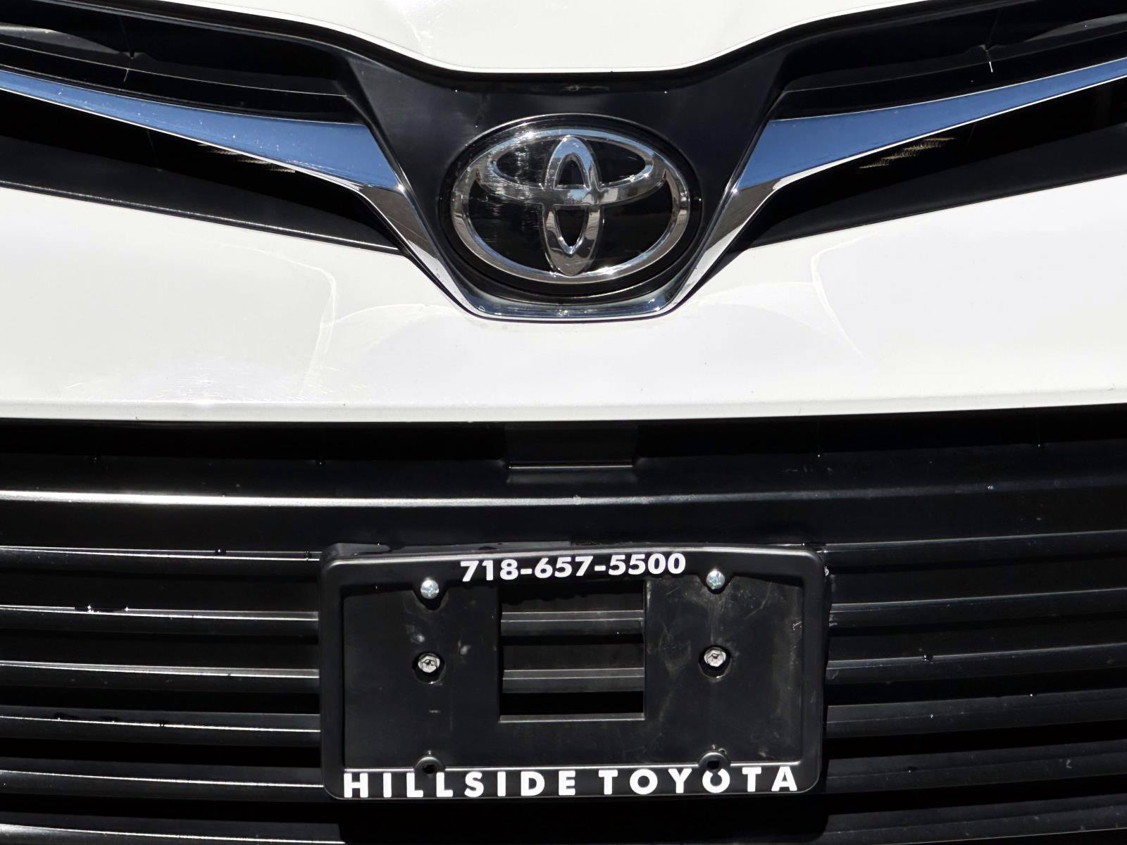 Certified 2020 Toyota Sienna LE FWD image 9