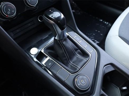 New 2025 Volkswagen Taos S image 15