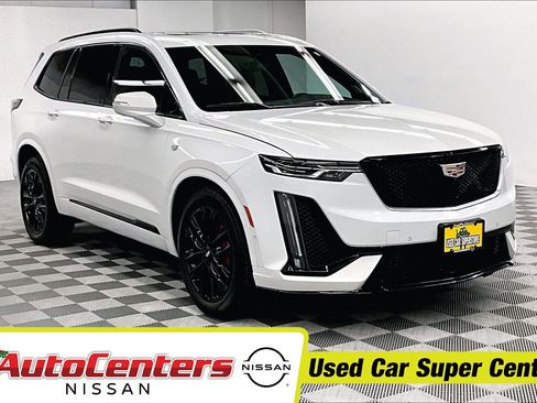 Used 2024 Cadillac XT6 Sport w/ LPO, ONYX Package AWD/4WD image 1