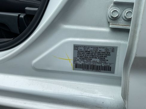 Used 2024 Nissan Sentra SV FWD image 16