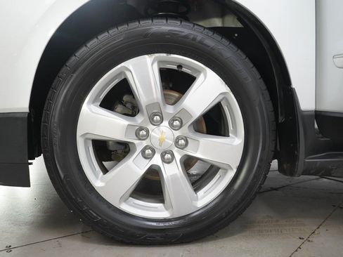 Used 2016 Chevrolet Traverse LTZ AWD/4WD image 33