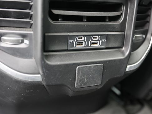 Used 2023 RAM 1500 Big Horn AWD/4WD image 24