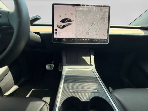 Used 2022 Tesla Model Y Performance AWD/4WD image 11