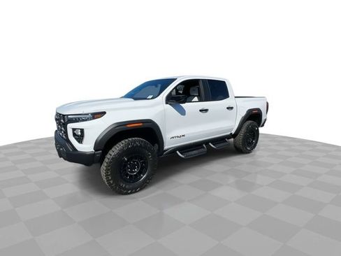 New 2026 GMC Canyon AT4X w/ AT4X AEV Edition AWD/4WD image 4