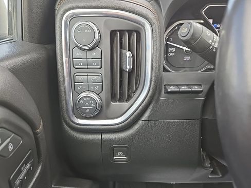 Used 2021 GMC Sierra 1500 AT4 w/ AT4 Premium Package AWD/4WD image 20