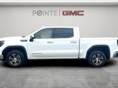 Used 2026 GMC Sierra 1500 SLT AWD/4WD image 10