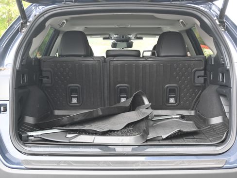 Certified 2025 Subaru Outback Touring w/ Popular Package #2 image 35