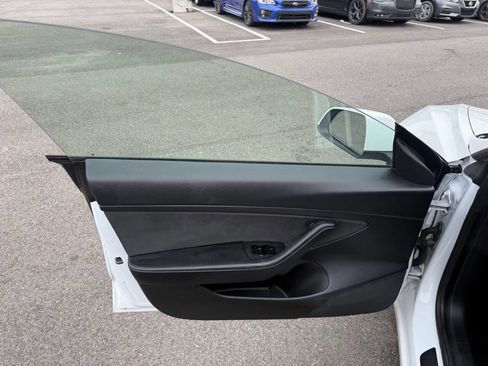 Used 2021 Tesla Model 3 Standard Range Plus RWD image 18