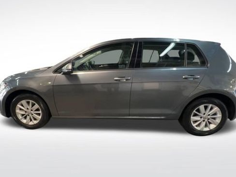 Used 2019 Volkswagen Golf S FWD image 6