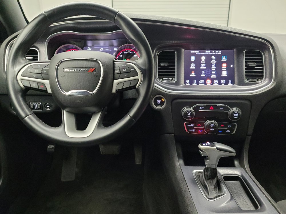 Used 2016 Dodge Charger SXT RWD image 22