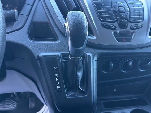 Used 2018 Ford Transit 150 XLT image 24