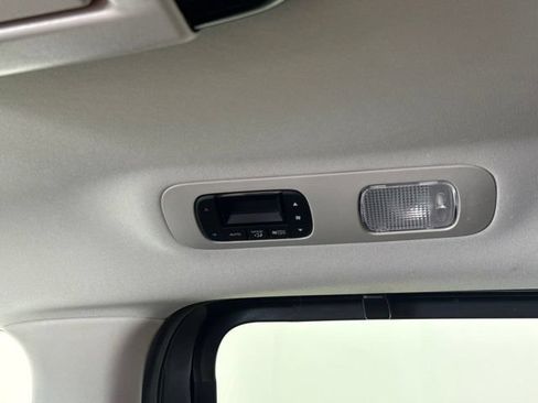 Used 2025 Honda Odyssey Elite image 24