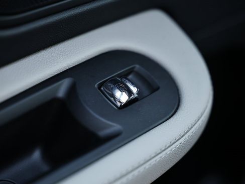 Used 2023 MINI Cooper Countryman S w/ Signature Upholstery Package image 24