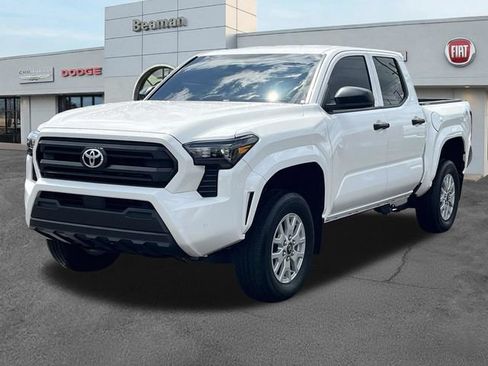 Used 2024 Toyota Tacoma SR w/ SR Upgrade Package AWD/4WD image 3