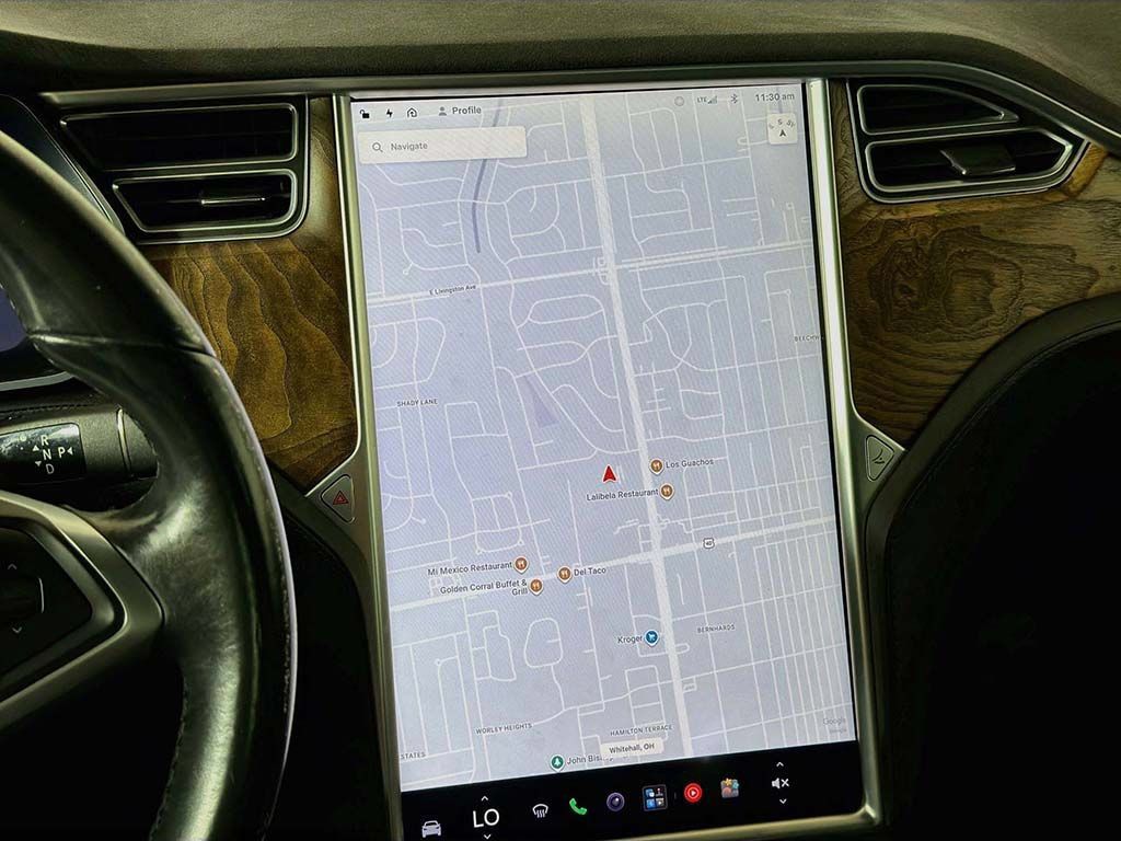 Used 2017 Tesla Model X 90D AWD/4WD image 35