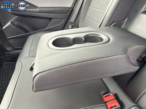 Used 2024 Volkswagen Taos SE w/ MDO Package image 15