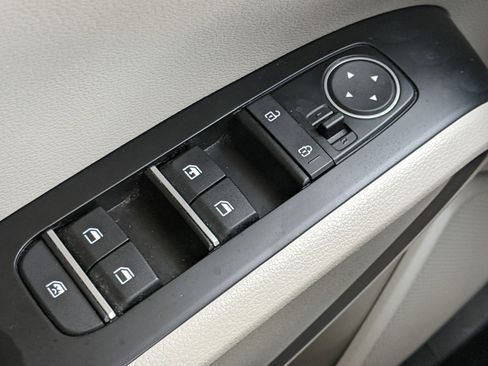 Certified 2023 Kia Soul LX image 16
