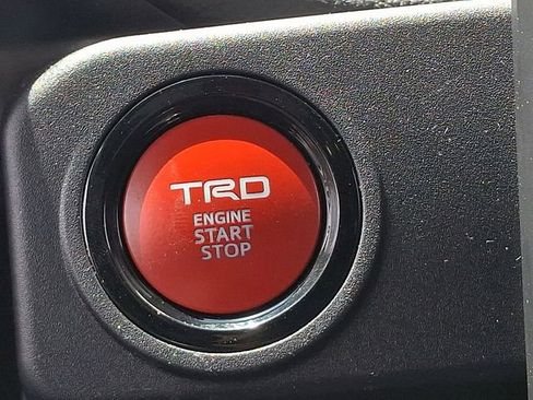 Used 2025 Toyota 4Runner Limited AWD/4WD image 22