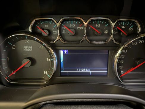 Used 2017 GMC Yukon SLT AWD/4WD image 13