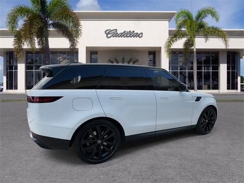 Used 2025 Land Rover Range Rover Sport SE image 14