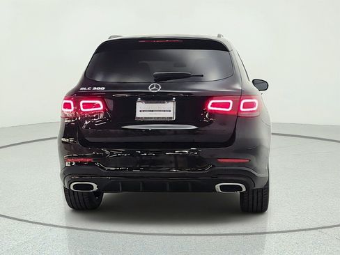 Used 2021 Mercedes-Benz GLC 300 image 6