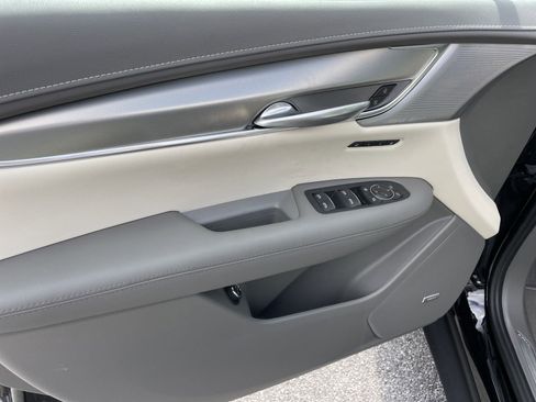 New 2025 Cadillac XT5 Premium Luxury image 16