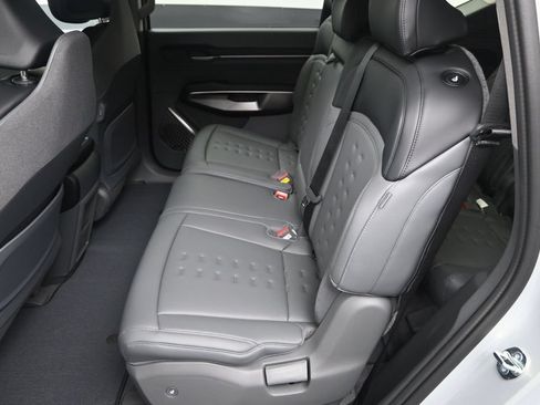 New 2026 Kia EV9 Wind AWD/4WD image 30