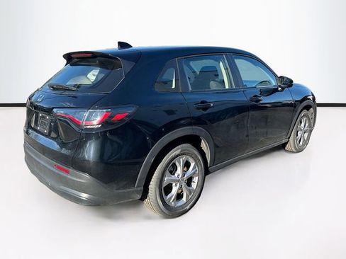 Certified 2024 Honda HR-V LX image 4