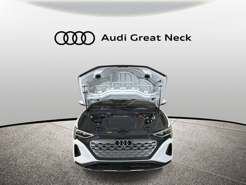Used 2024 Audi Q8 e-tron Premium Plus w/ Premium Plus Package AWD/4WD image 15
