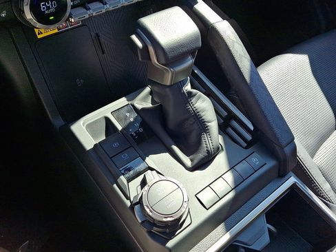 Used 2025 Toyota 4Runner Limited image 13