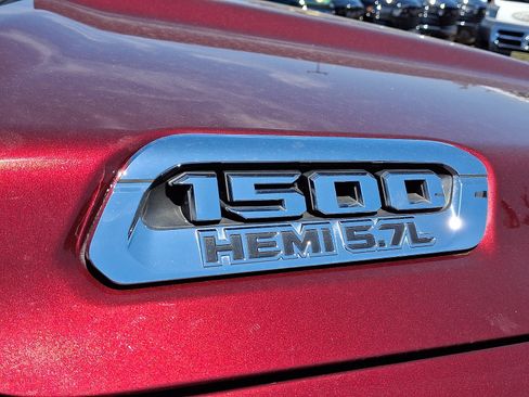 Used 2019 RAM 1500 Big Horn AWD/4WD image 30