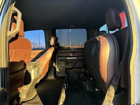Used 2017 Ford F350 Platinum w/ Platinum Ultimate Package image 13