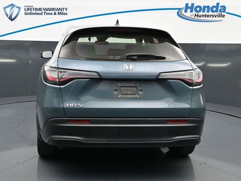 Used 2024 Honda HR-V LX image 7