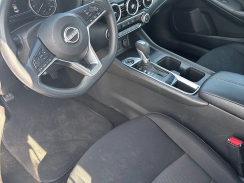 Used 2024 Nissan Sentra SV FWD image 2
