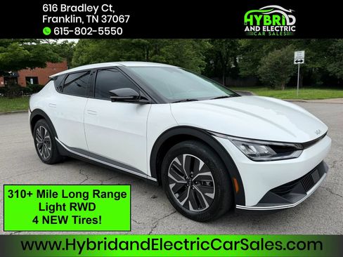 Used 2024 Kia EV6 Light RWD image 1