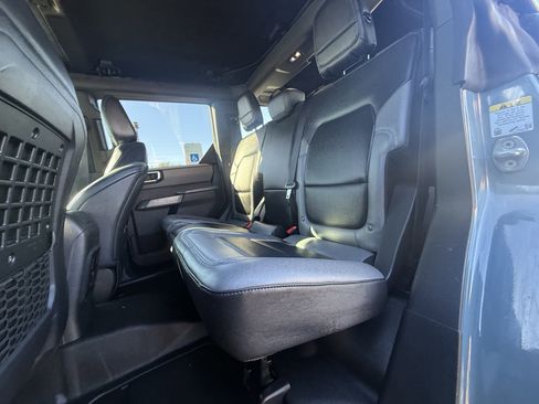 Used 2022 Ford Bronco Black Diamond image 14