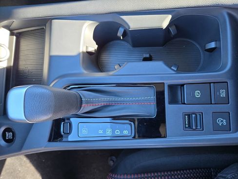 New 2026 Nissan Sentra SR w/ Floor Mat Package FWD image 23