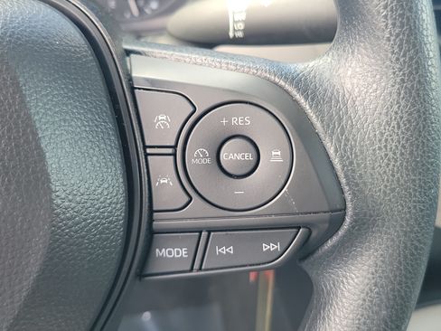 Used 2025 Toyota Corolla LE FWD image 20
