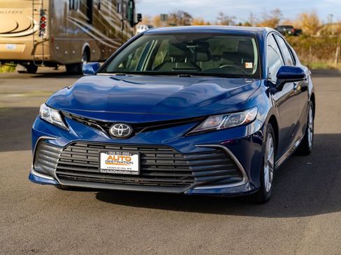 Used 2023 Toyota Camry LE FWD image 4
